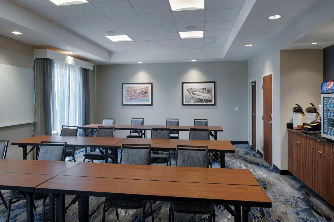 Fairfield Inn & Suites By Marriott Columbus Airport Exterior photo
