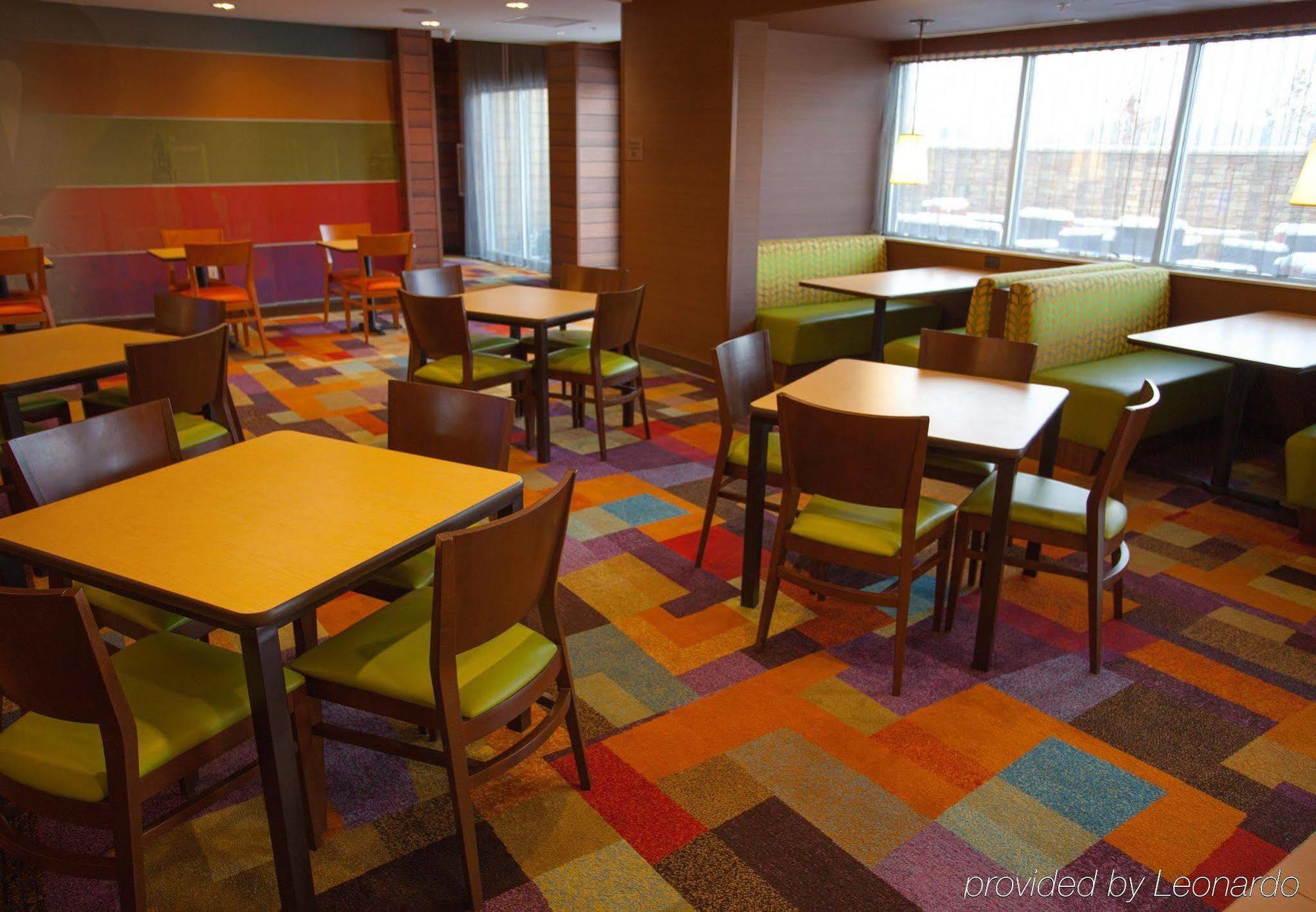 Fairfield Inn & Suites By Marriott Columbus Airport Exterior photo